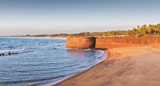 side view fort aguada