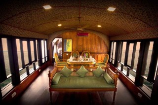 punnamada cabin houseboat in alleppy